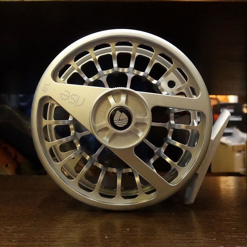 【Redington】RISE III REEL 7/8 SILVER