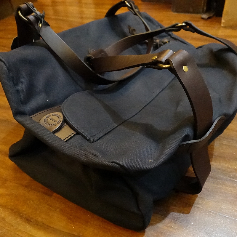 FILSON MEDIUM RUGGED TWILL DUFFLE BAG - NAVY